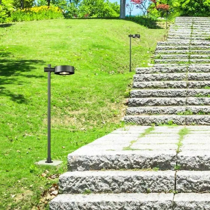 V-TAC VT-11031 Kit 2 Faretti LED Solari Da Giardino Con Picchetto, 1.2W, 3000K, IP65, Nero