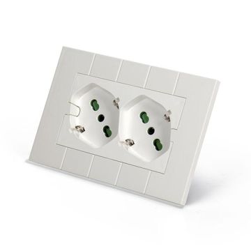 Multi standard flush-mounting multisocket double socket italian-dual-size/german std. 2P+E 16A pre-wired for 3-module box white color